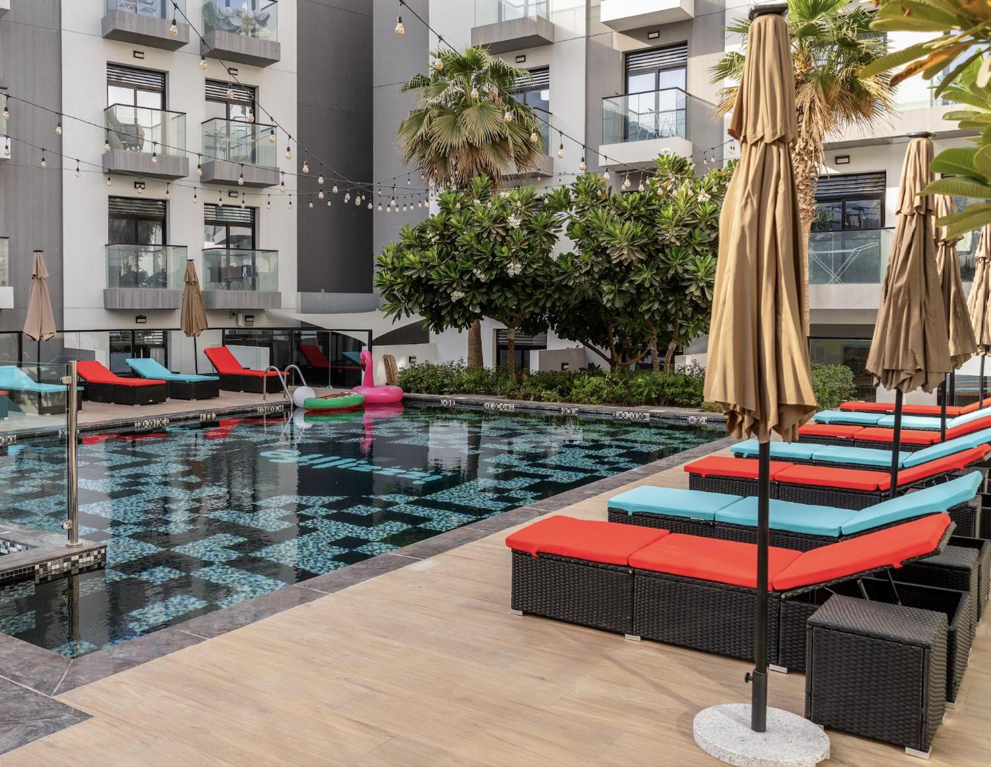 Izzzi Life Mint Aparthotel Dubai Luaran gambar